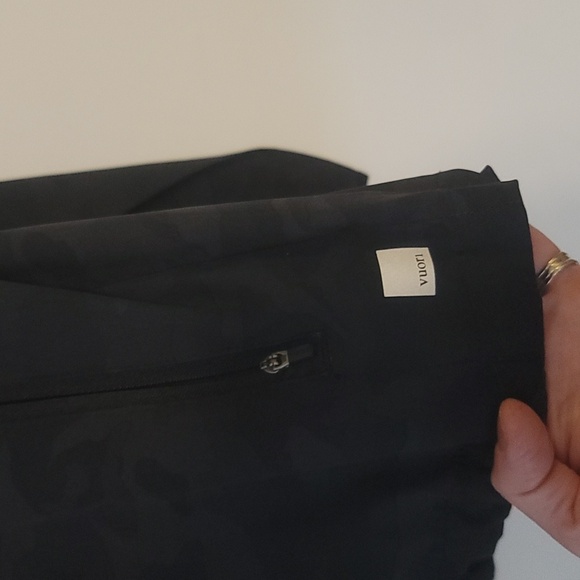 Womens Vuori Outdoor Trainer Shell - Picture 3 of 5